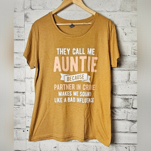 Auntie Graphic Tee XL – Mustard Yellow Funny Quote Shirt